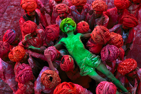 HOLI FESTIVAL DAS CORES - ÍNDIA festivais imperdíveis ao redor do mundo