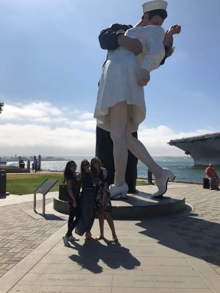 The Kissing Statue em San Diego na Califórnia.